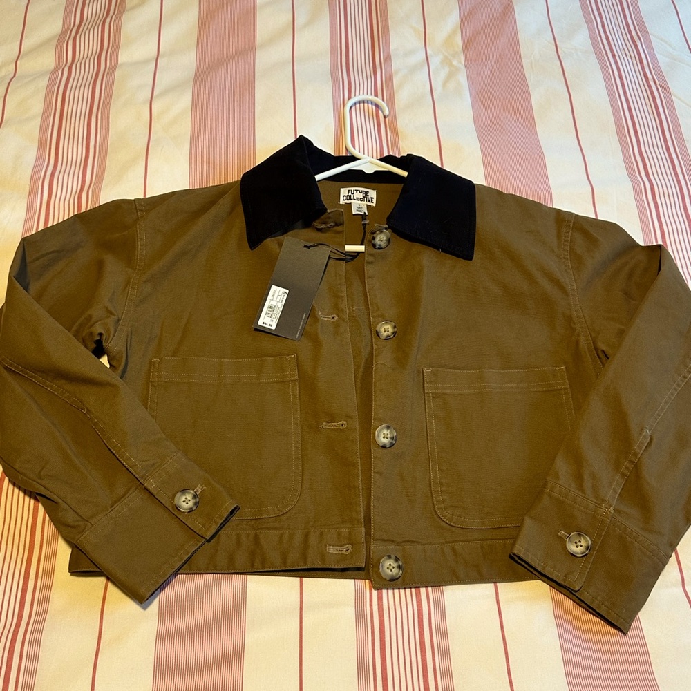 Utility Crop Jacket with Contrast Collar - Brown